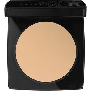 BOBBI BROWN Sheer Finish Pressed Powder (Soft Sand)